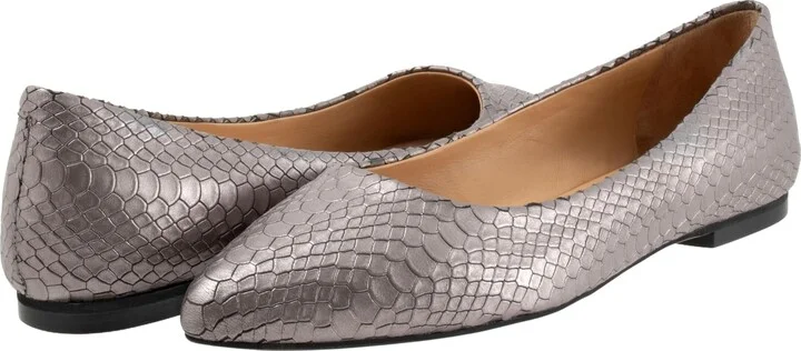 Trotters Women's Loafer/Slipon Ballet Flat