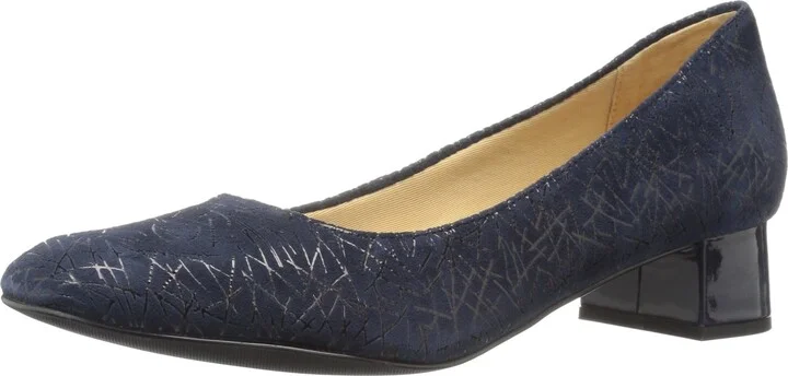 Trotters Women's LOLA Pump