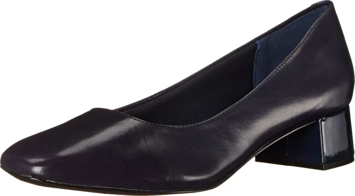 Trotters Women's LOLA Pump