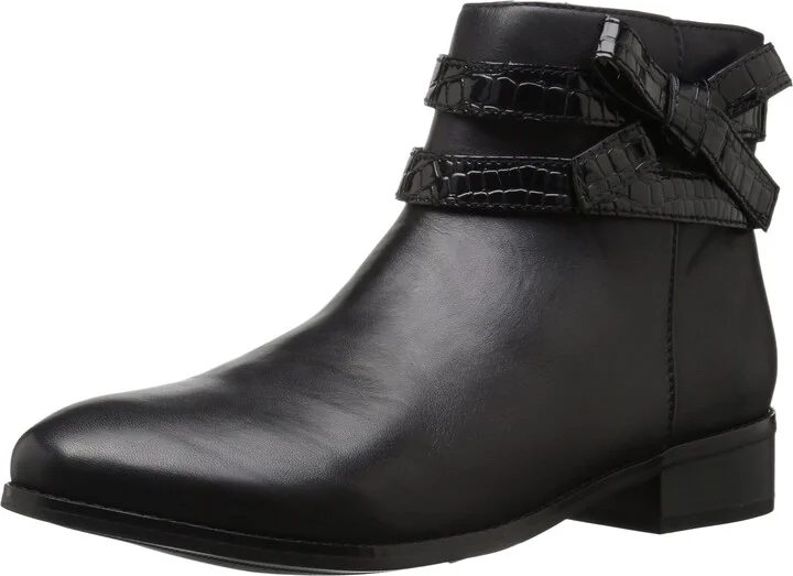 Trotters Women's Luxury Ankle Bootie
