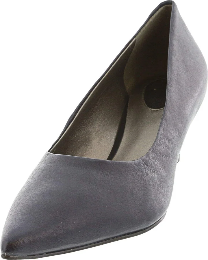 Trotters Women's Paulina Pump