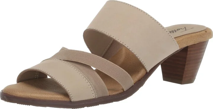 Trotters Women's Sandal Ballet Flat