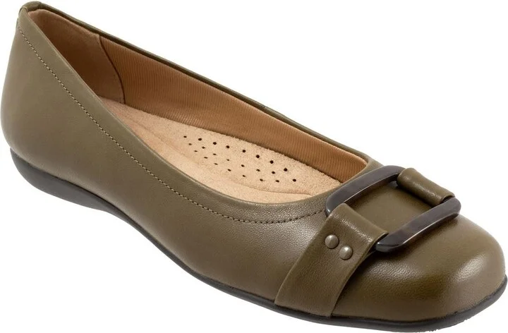 Trotters Women's Sizzle Signature Ballet Flat