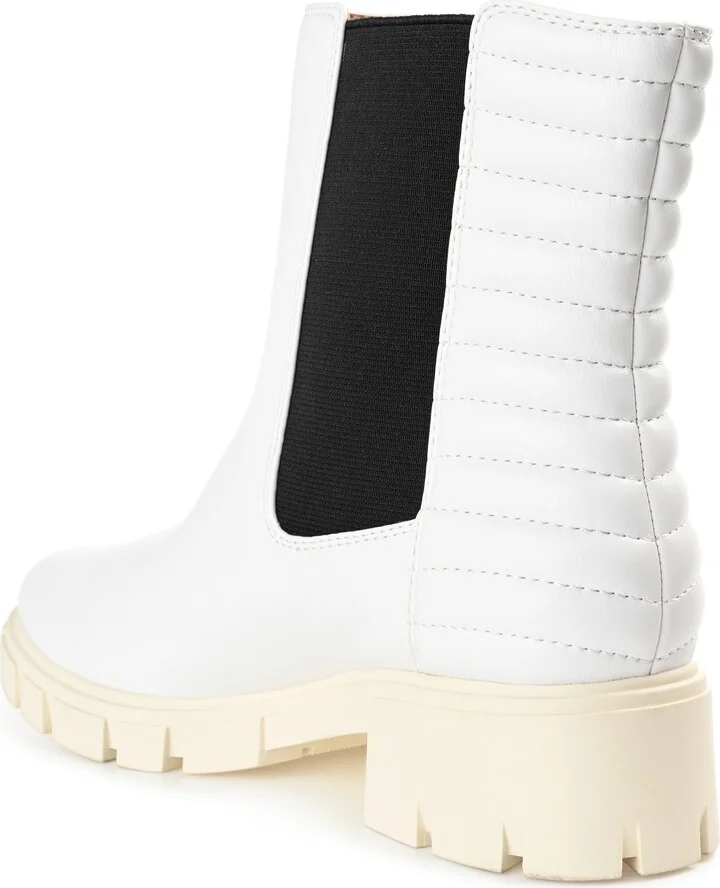 Tru Comfort Tatiana Lug Sole Chelsea Boot - Image 2