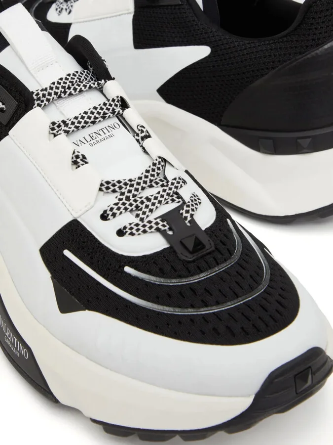 True Act panelled sneakers - Image 5