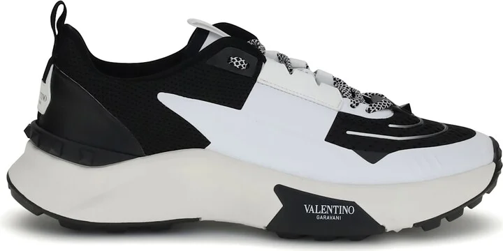 True Act Sneakers