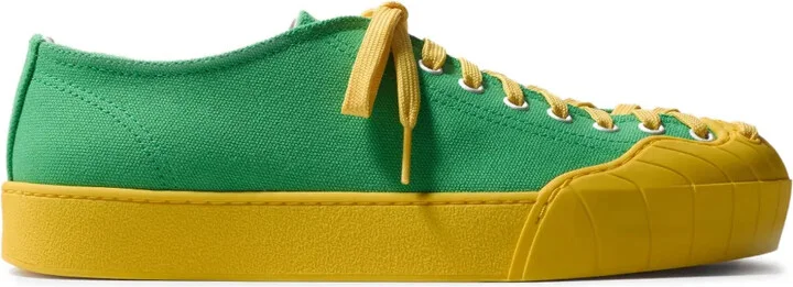 Tu Isi sneakers