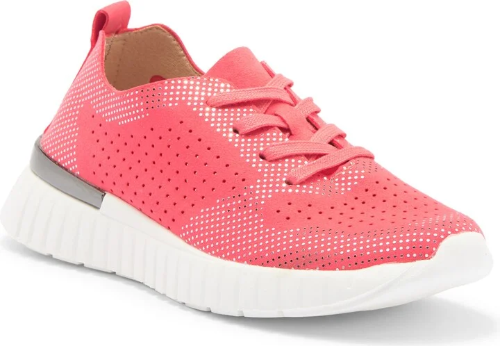 Tulip Sneaker