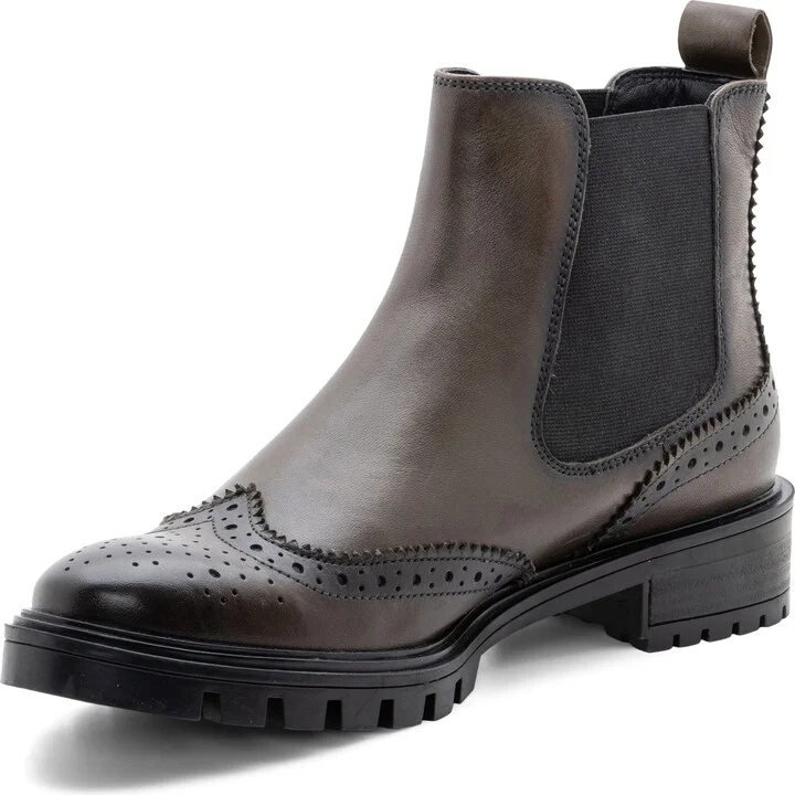 Tulip Wingtip Chelsea Boot - Image 9