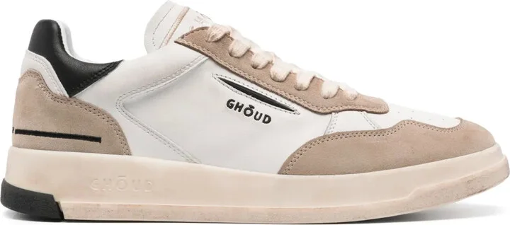 Tweener sneakers