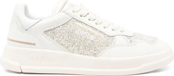 Tweener sneakers