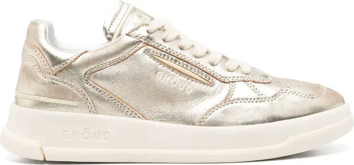 Tweener sneakers