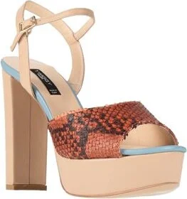 Twiggy Woman Sandals - Image 2