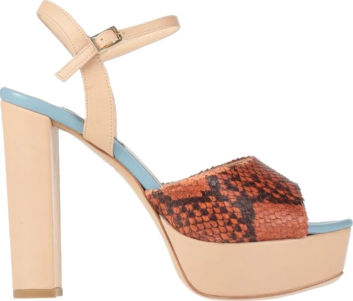 Twiggy Woman Sandals - Image 3
