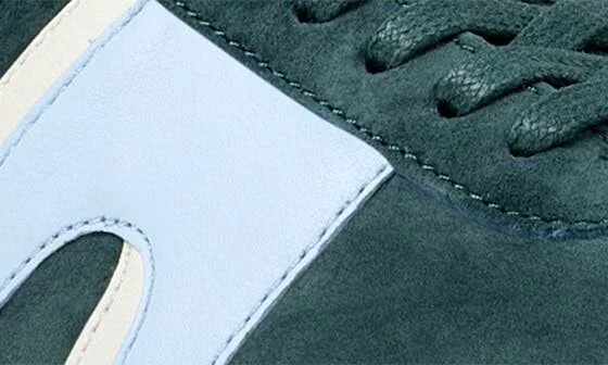 Twins Mismatched Sneakers - Image 6