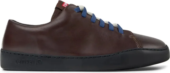 Twins sneakers