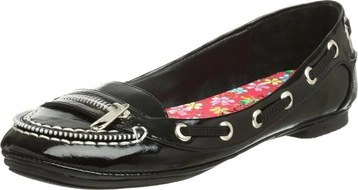 Two Lips Too Women's Too Tough Flat