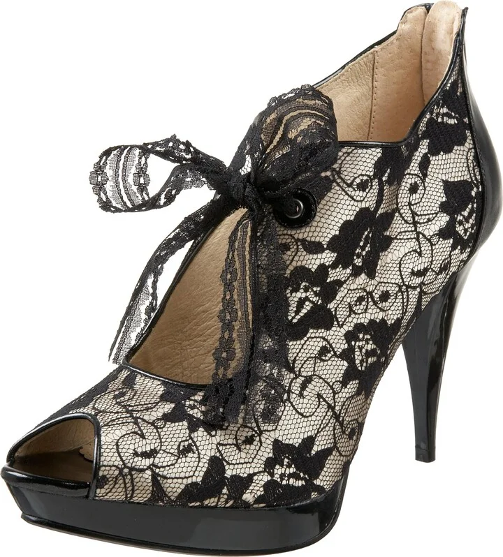 Two Lips Women's Gypsy Bootie