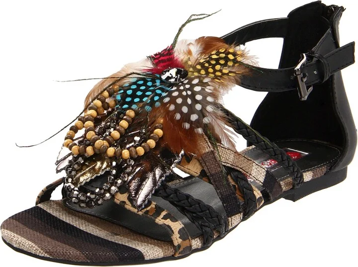 Two Lips Women's Pow Wow