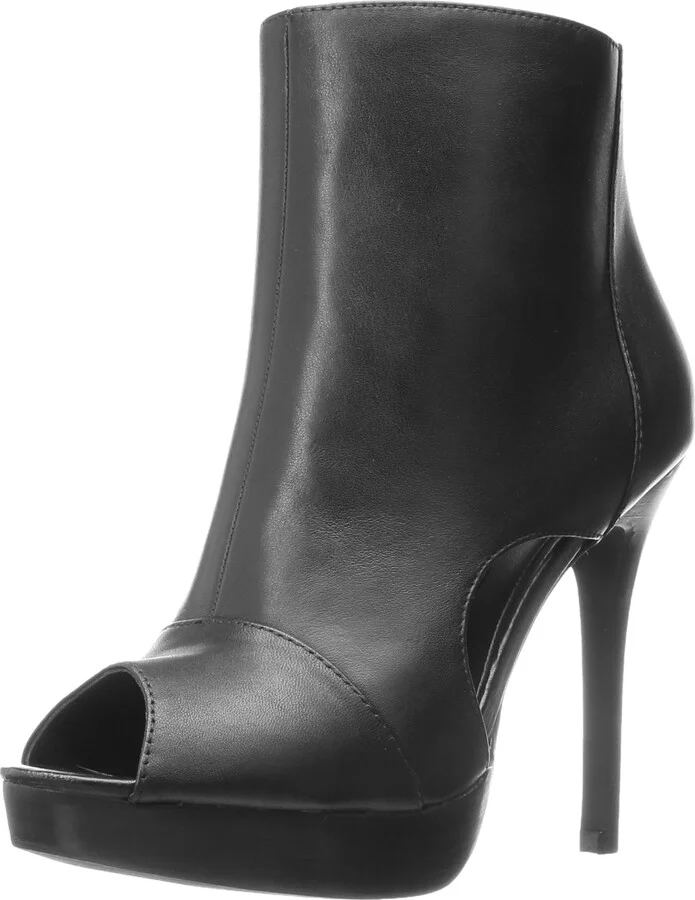 Two Lips Women's SAAR Ankle Bootie