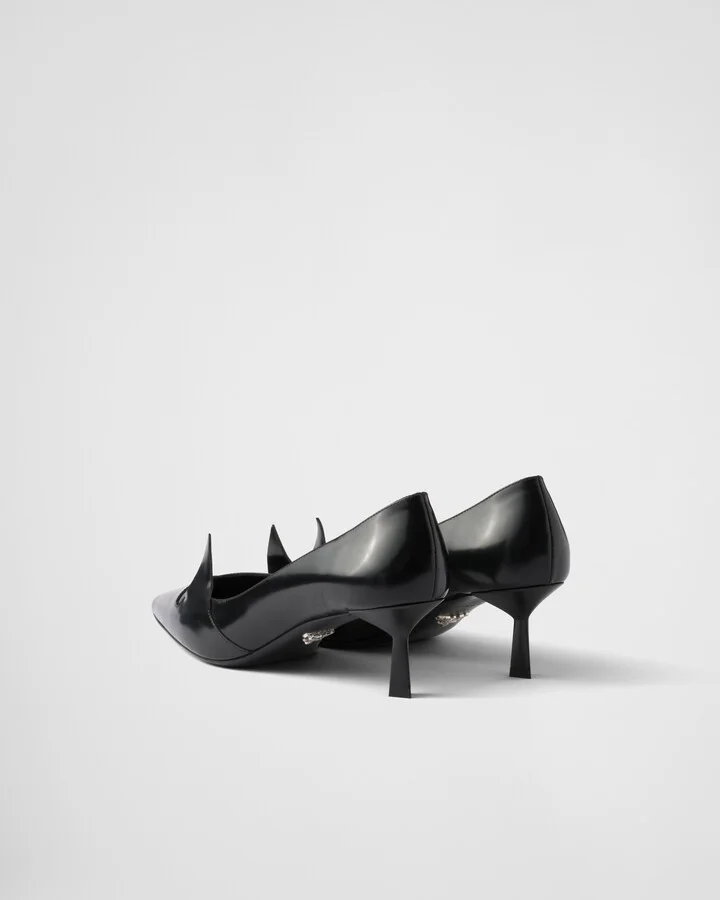 Two-tone brushed leather pumps - Image 5