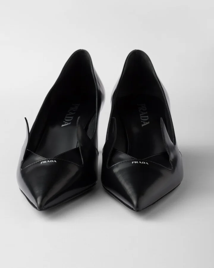 Two-tone brushed leather pumps - Image 6