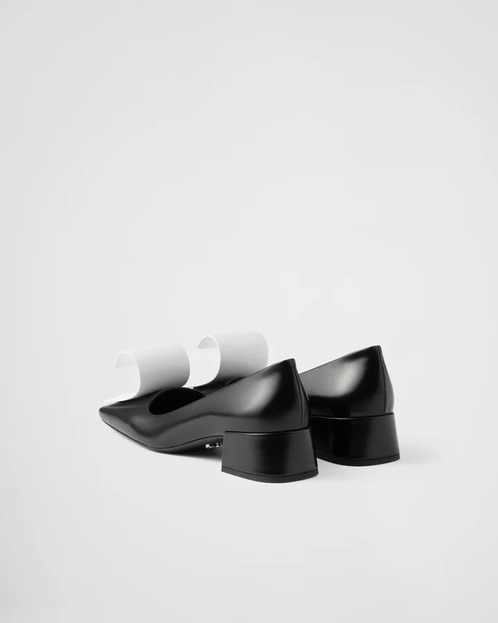 Two-tone brushed leather pumps - Image 4