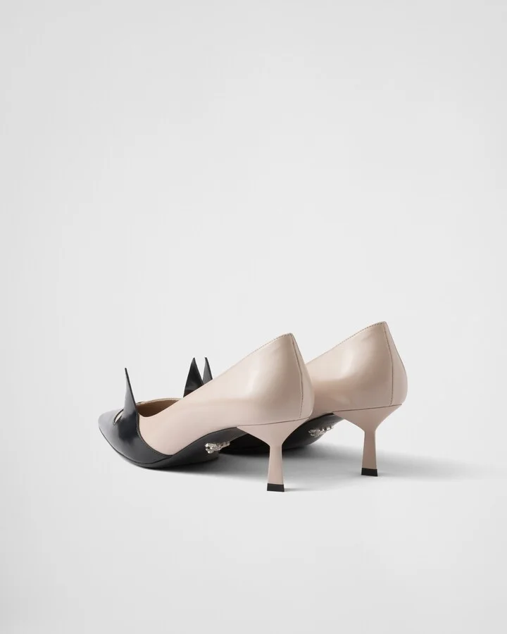 Two-tone brushed leather pumps - Image 4