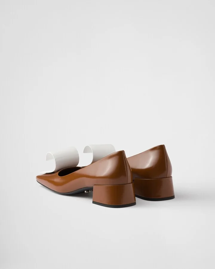 Two-tone brushed leather pumps - Image 4