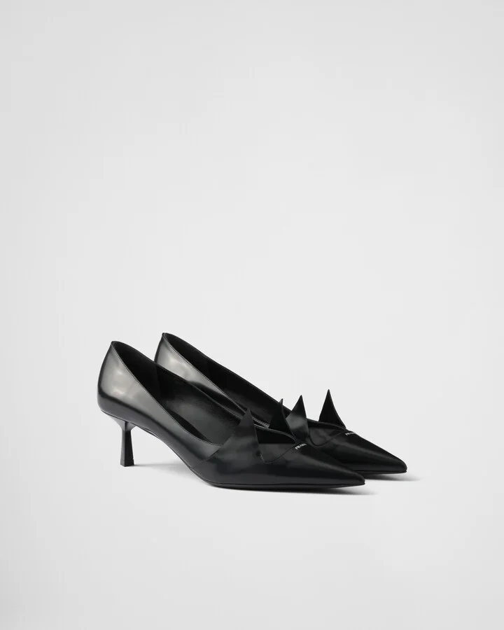 Two-tone brushed leather pumps