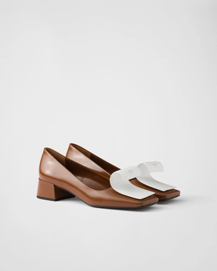 Two-tone brushed leather pumps