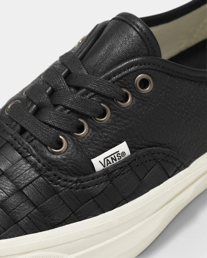 U LX Authentic 44 Sneaker - Image 9