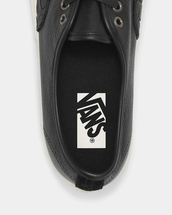 U LX Authentic 44 Sneaker - Image 10