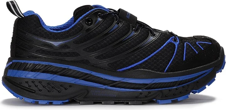 BLACK / ULTRAMARINE