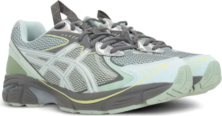 UB6-S GT-2160 panelled sneakers - Image 2