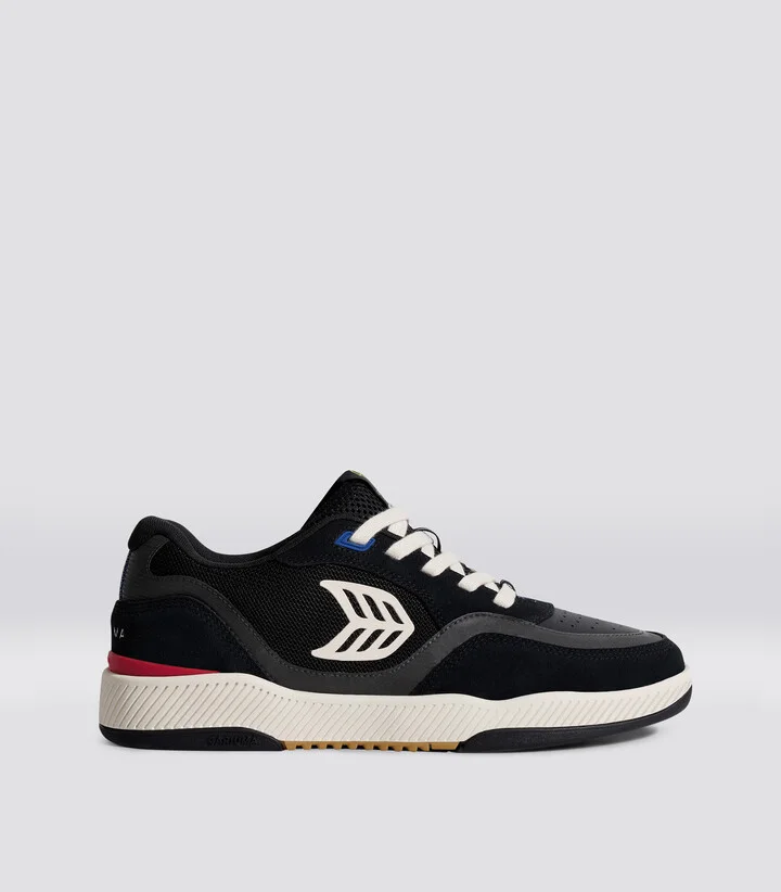 Black/Ivory