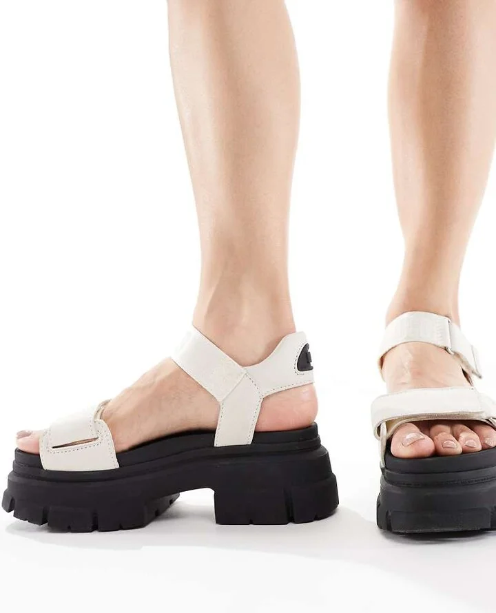 UGG Ashton chunky sandals in sand - Image 4