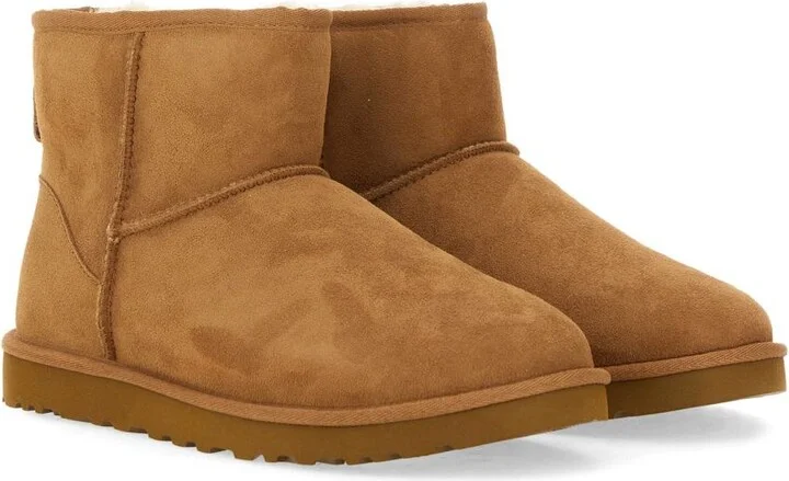 UGG Boot Classic Mini - Image 3