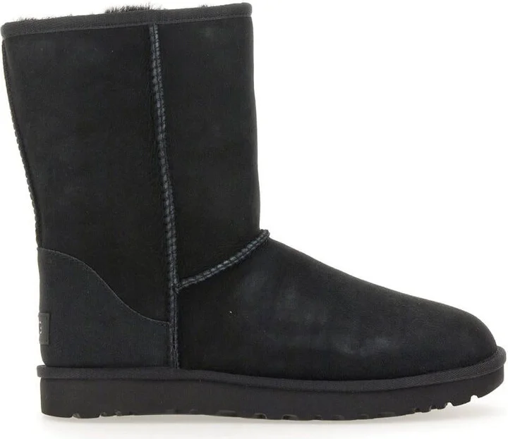 UGG Boot Classic Short Ii - Image 2