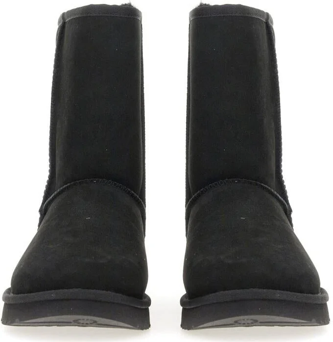 UGG Boot Classic Short Ii - Image 4