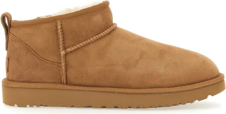 UGG Boot Classic Ultra Mini - Image 2