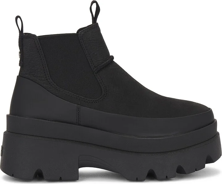 UGG Brisbane Chelsea Boot in Black