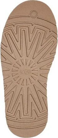 UGG Classic Dipper Boot - Women's - Image 9