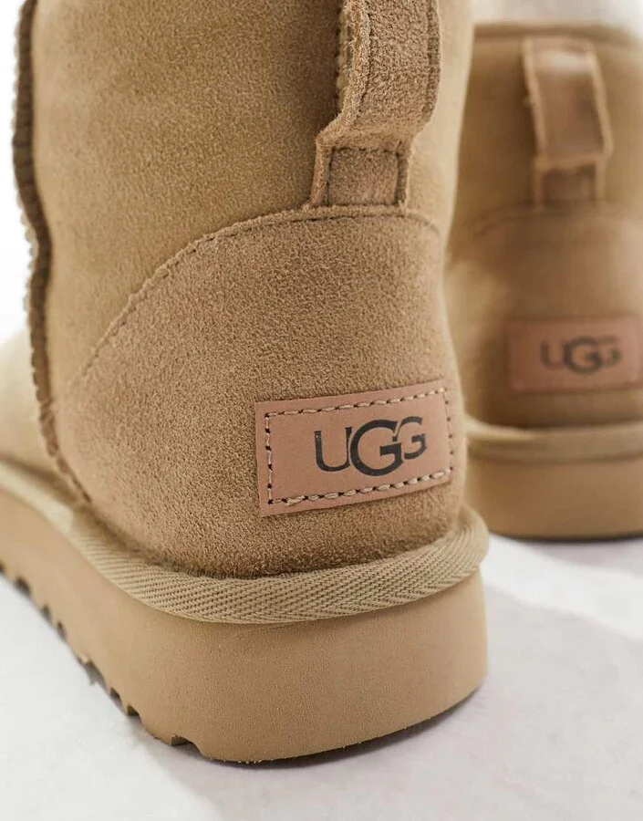 UGG Classic mini II boots in stone - Image 2