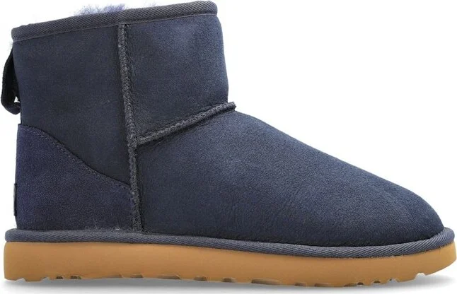 UGG Classic Mini II Logo-Patch Ankle Boots
