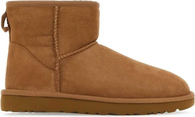 UGG Classic Mini II Logo-Patch Ankle Boots