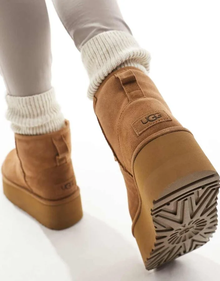 UGG Classic mini platform boots in chestnut - Image 2