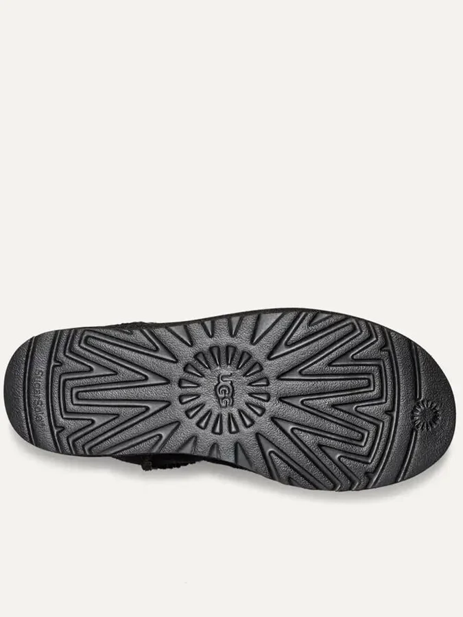 UGG Classic Short Bailey Zip Shoes - Image 6