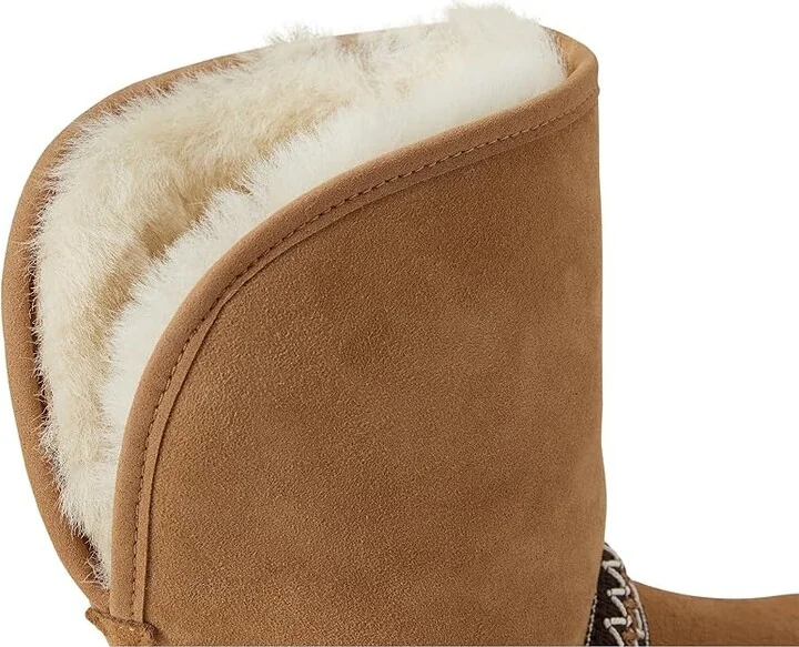 UGG Classic Short Cresent Women's Boots Chestnut : 7 B - Medium, Suede/Wool - Image 2