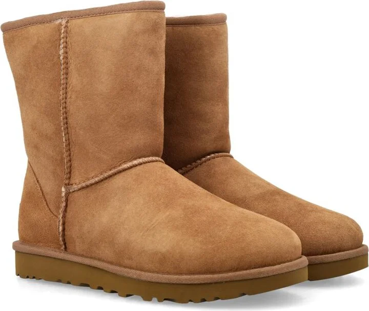 UGG Classic Short Ii Boot - Image 2